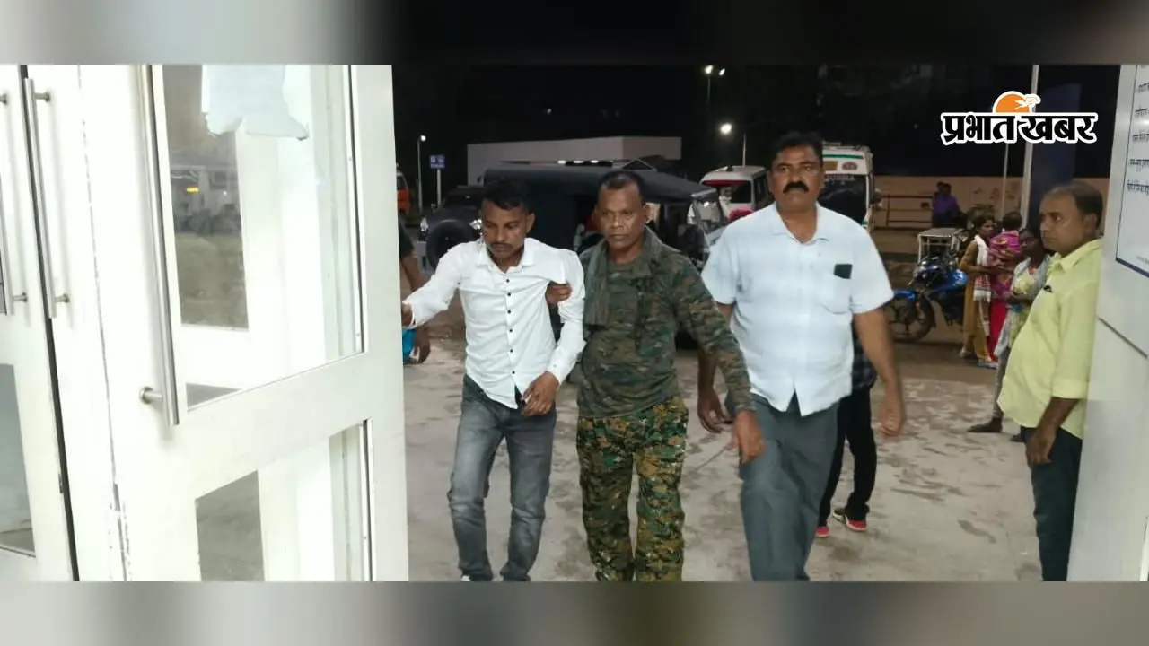 मनसा पूजा का प्रसाद खाकर लौट रहे थे घर, दुर्घटना में एक की चल गयी जान, दूसरा घायल