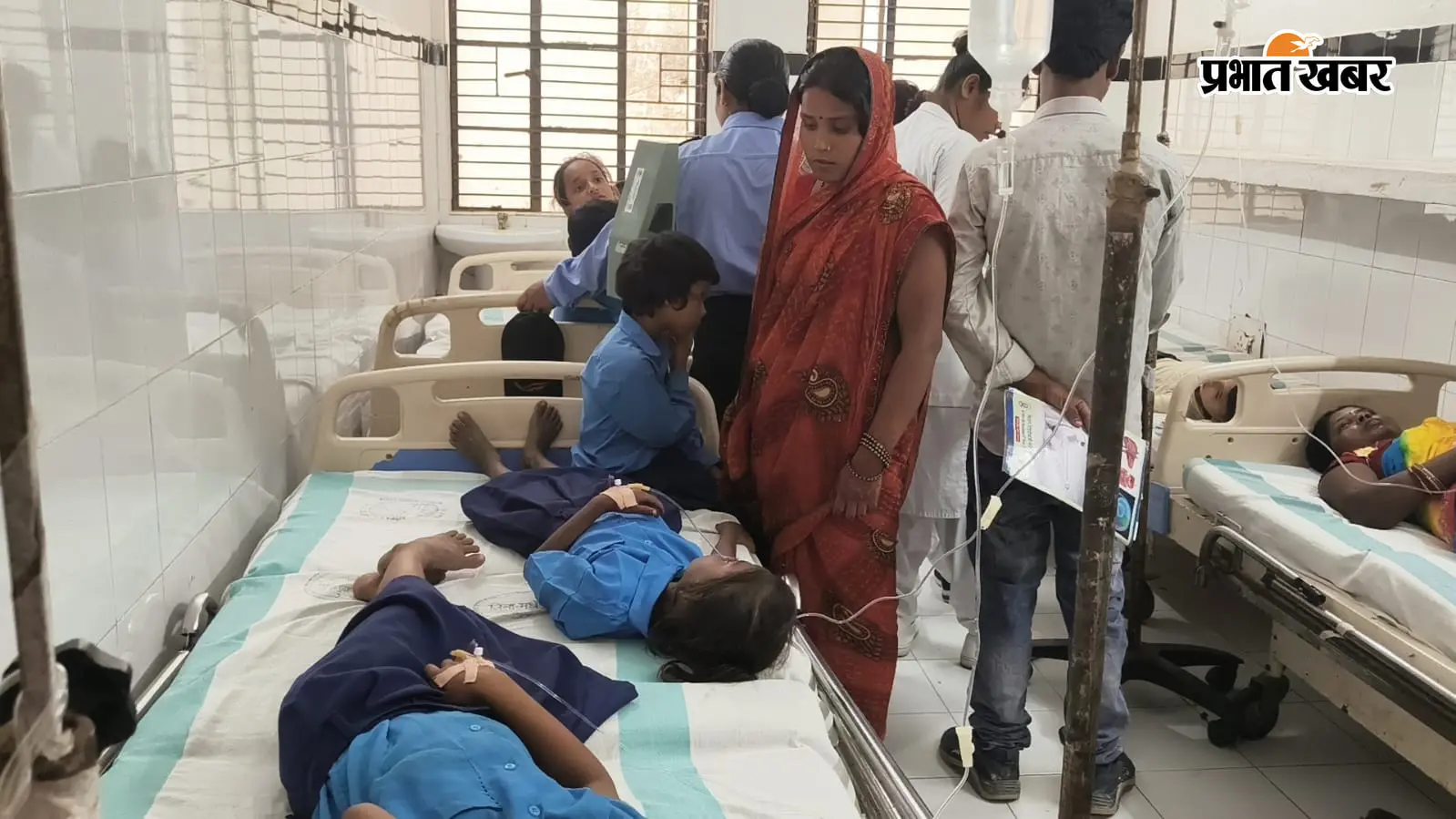 मधेपुरा के स्कूल में MDM खाने के बाद 14 बच्चे बीमार, चने में कीड़ा मिलने के दावे से मचा हंगामा