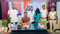बक्सर रेलवे स्टेशन पर चोरी की कोशिश नाकाम, यात्री का मोबाइल और नकली सोने की चेन लेकर भाग रहा युवक पकड़ा गया