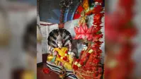 अष्टकमल मंदिर में उमड़ी श्रद्धालुओं की भीड़, भगवान विष्णु से मांगी सुख-शांति की कामना
