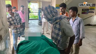 दुमका में दो सड़क हादसों ने छीनी दो जिंदगियां, एक युवक गंभीर