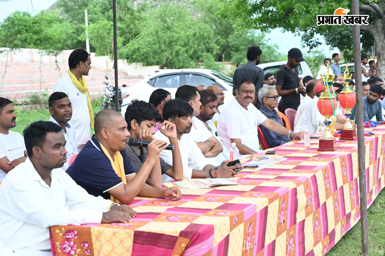 बरामद उपकरण | Prabhat Khabar Network
