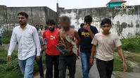 छेड़छाड़ के आरोप में युवक को पकड़ा, मुंह काला किया और जूते-चप्पलों की माला पहनाकर गांव में घुमाया