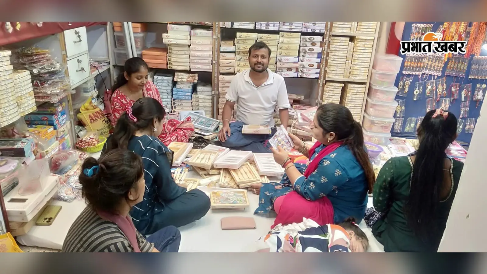 भागलपुर: रक्षाबंधन को लेकर गुलजार हुए बाजार, कुंदन और लुम्बा राखी की धूम; 6 करोड़ के पार जाएगा कारोबार