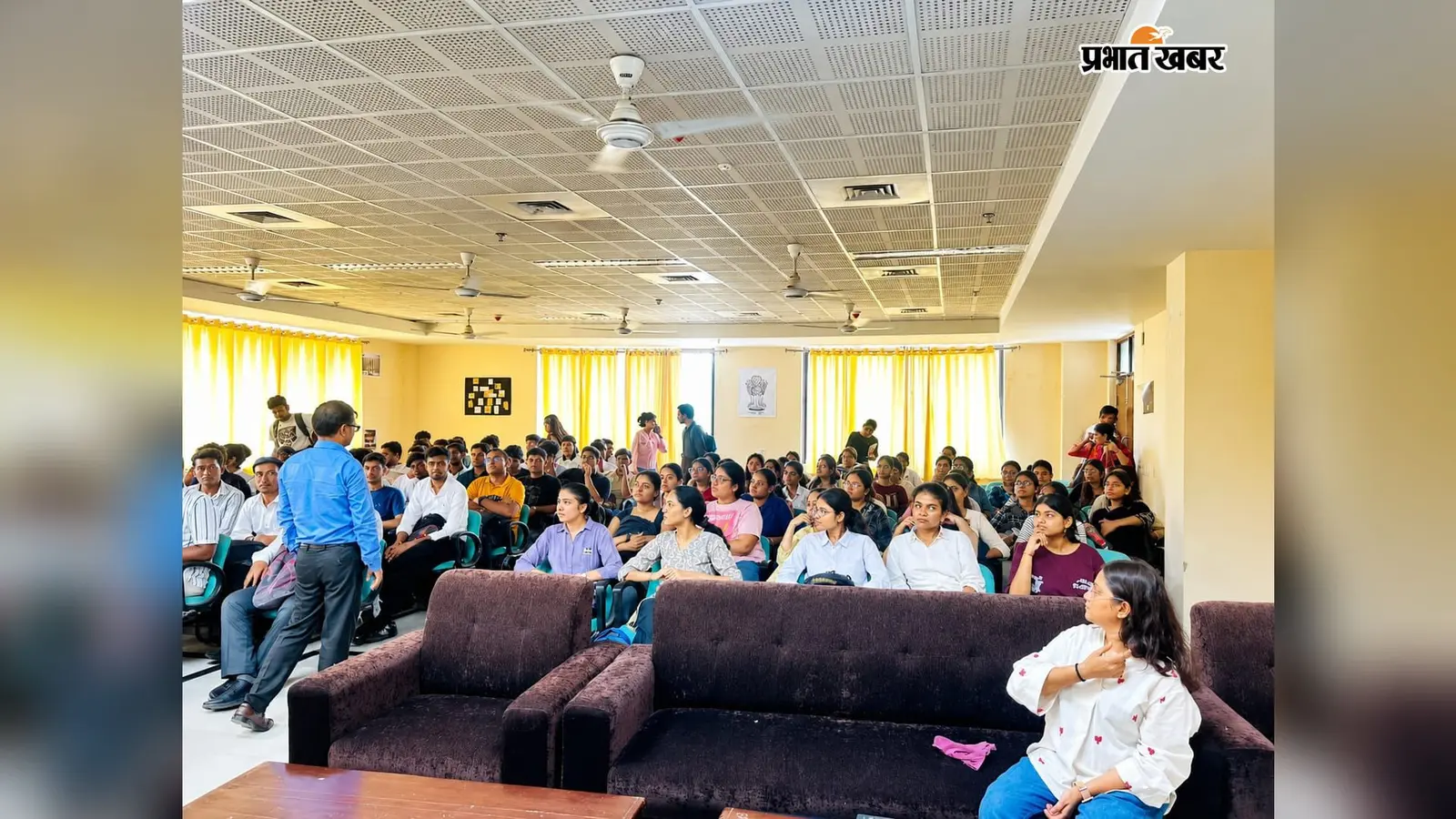 सीयूएसबी में मौलिक अधिकार और कर्तव्यों पर जागरूकता कार्यक्रम, छात्रों को दी कानूनी जानकारी