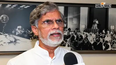 वंदे मातरम विवाद पर कांग्रेस का पलटवार, पवन खेड़ा बोले- 'खुद को पटेल-अंबेडकर से बड़ा समझने लगे हैं अमित शाह'