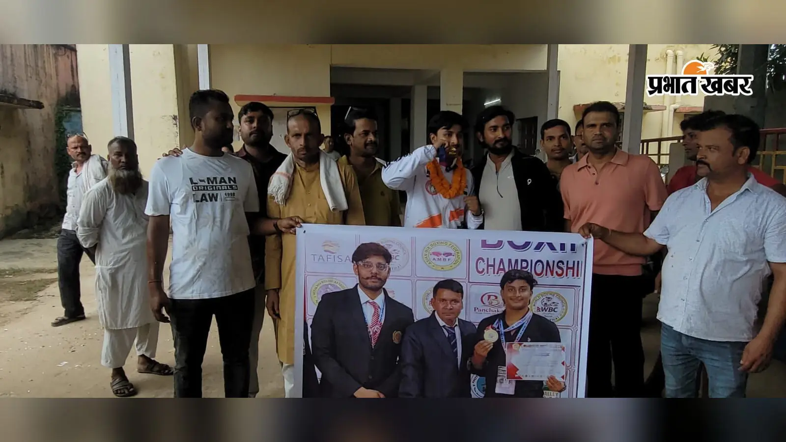 भूटान के खिलाड़ी को हराकर जीता गोल्ड, खुली जीप में निकला 17 वर्षीय सनी का विजय जुलूस