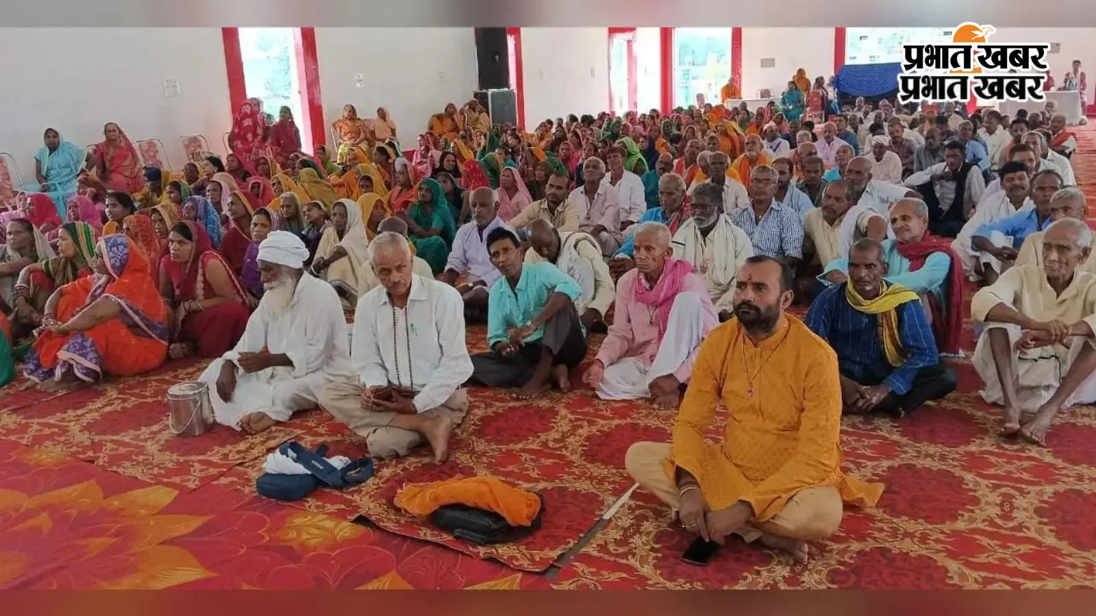 बेगूसराय के द्वारिका पैलेस में श्री गुरु पूजा महोत्सव का आयोजन, प्रवचन सुनने उमड़ी श्रद्धालुओं की भीड़