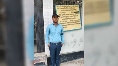 गोपालगंज के फुलवरिया में काला बिल्ला लगाकर काम कर रहे आपूर्ति पदाधिकारी, पांच सूत्री मांगों को लेकर आंदोलन