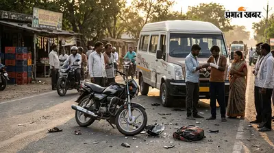 बाइक और वैन के बीच टक्कर, युवक गंभीर रूप से घायल; रिम्स में भर्ती