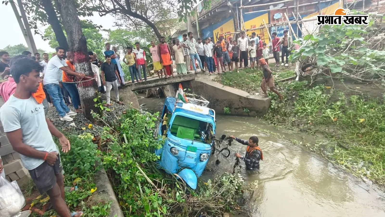 सासाराम-चौसा पथ पर तेज रफ्तार ऑटो पलटा, 7 यात्री घायल, तीन की हालत गंभीर
