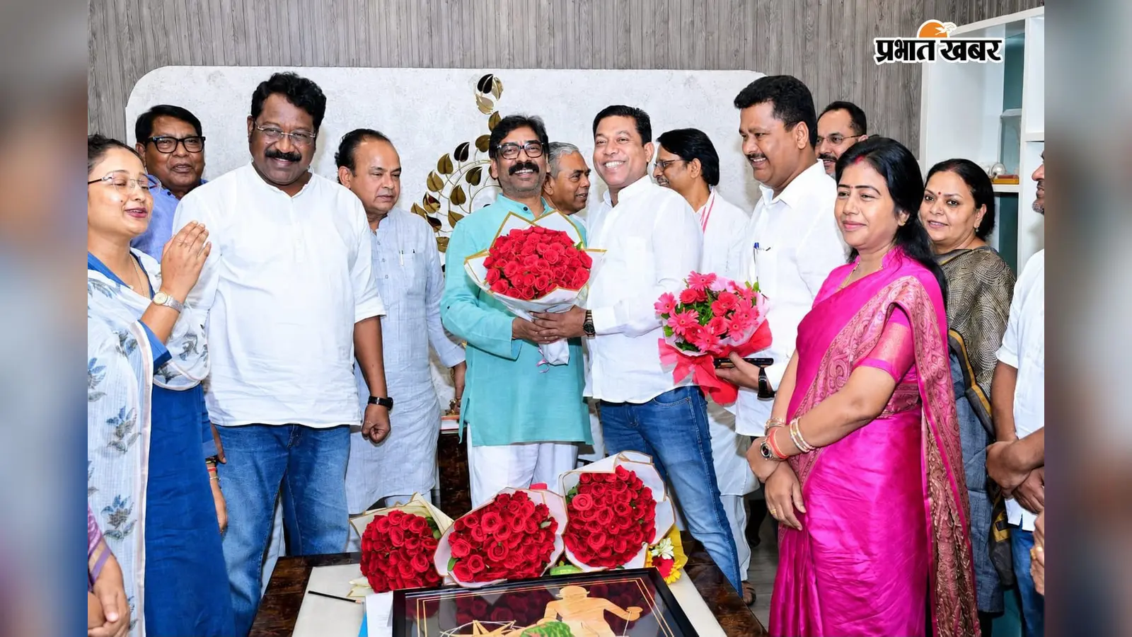 युवाओं के भविष्य पर CM हेमंत से मिले कांग्रेस विधायक, भर्ती परीक्षा रद्द करने के फैसले पर जताया आभार