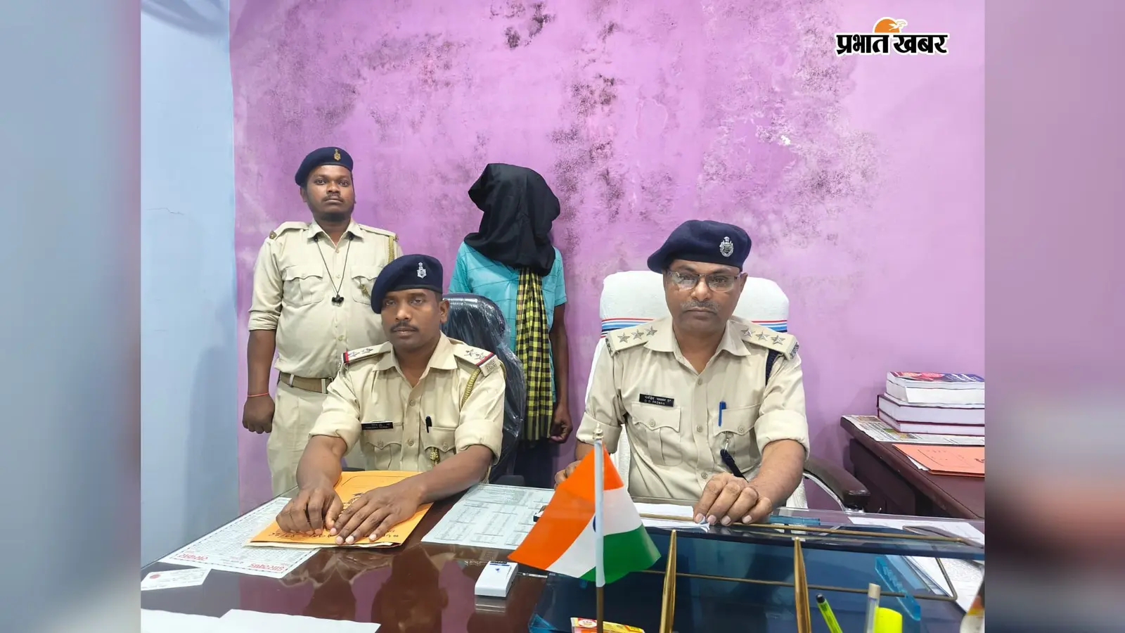 पुलिस को देखते ही नदी-जंगल में भागे थे आरोपी, अब फरार नामजद अभियुक्त गिरफ्तार