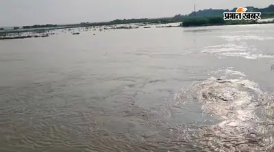 भोजपुर: बड़हरा में खतरे के निशान तक पहुंचा गंगा का जलस्तर, दियारा के लोगों की बढ़ी चिंता