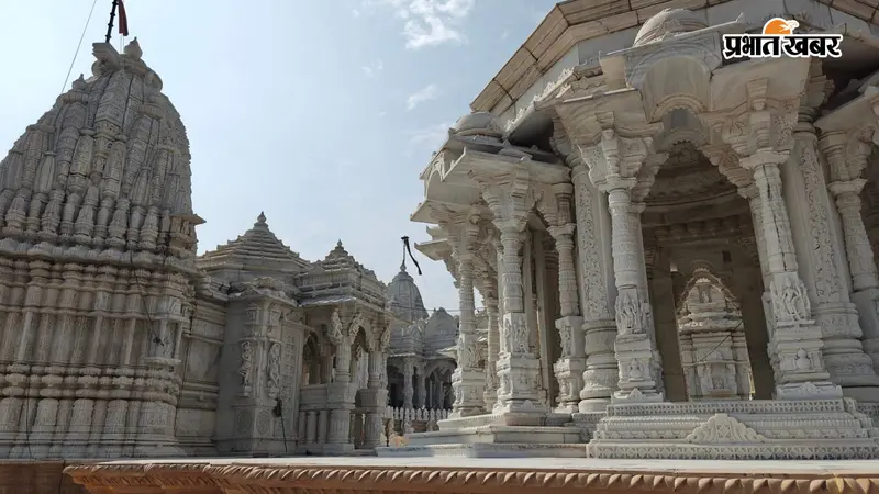 तलेटी तीर्थ मंदिर की भव्यता देख मंत्रमुग्ध हो रहे श्रद्धालु और पर्यटक