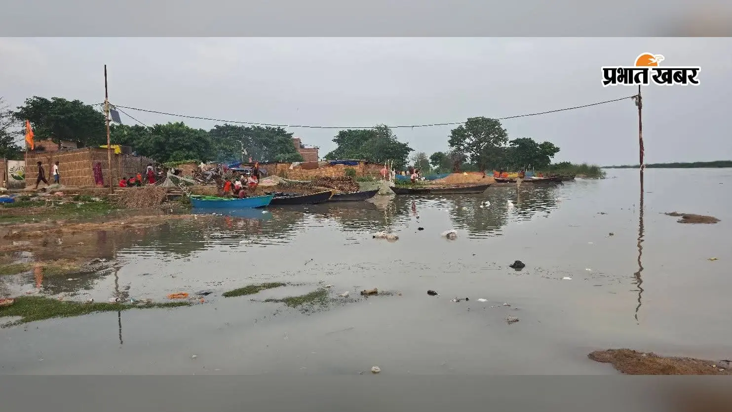 सारण में खतरे के निशान के पार पहुंची गंगा, गंडक और घाघरा भी उफान पर; कटाव से सहमे ग्रामीण, प्रशासन ने जारी किया हाई अलर्ट