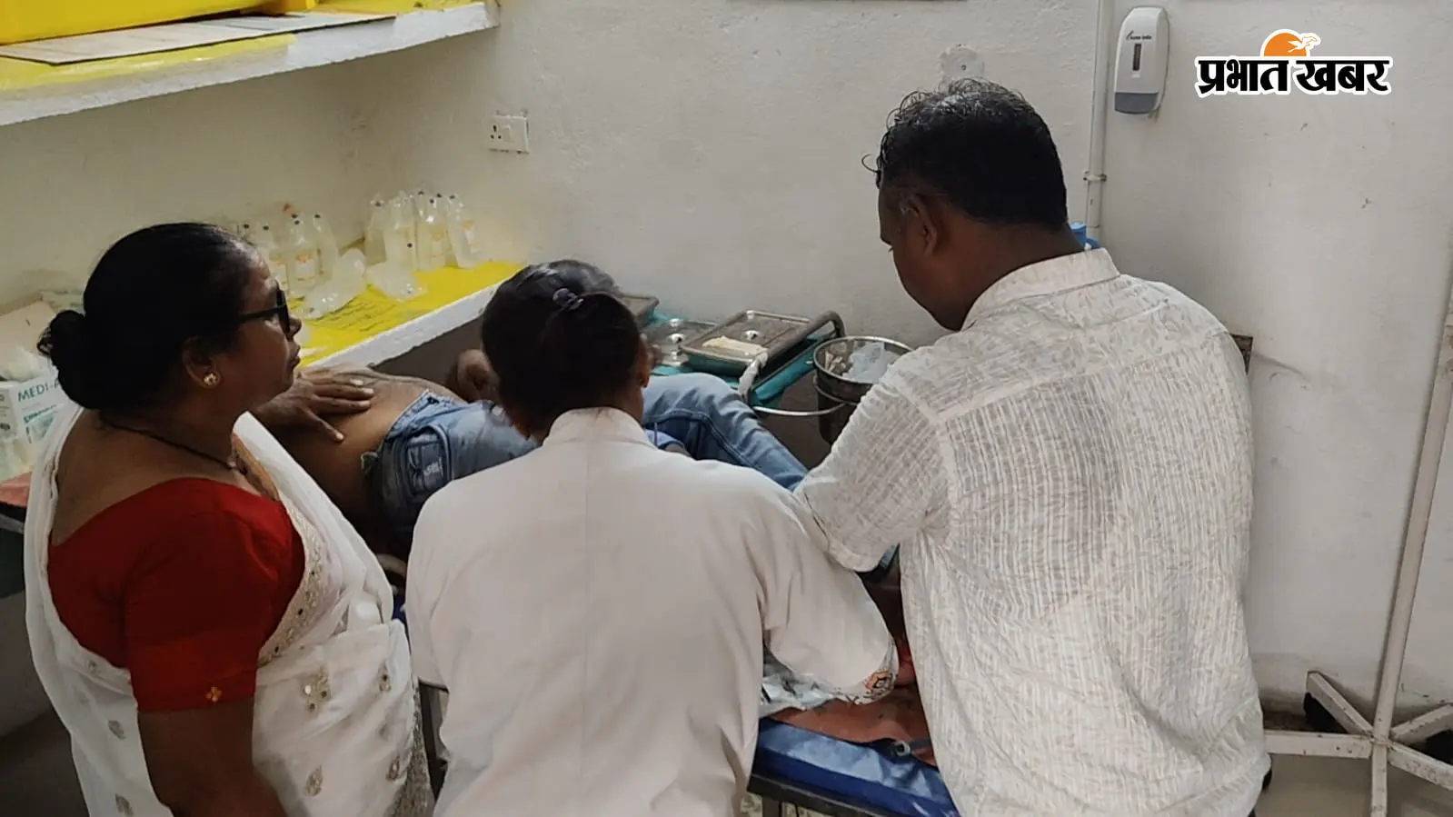 रोहतास के चेनारी में बाइकों की टक्कर, दोनों सवार गंभीर रूप से घायल, सदर अस्पताल रेफर