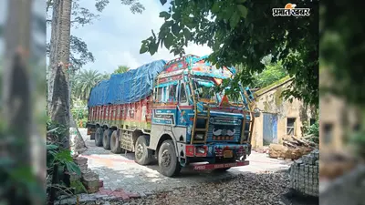 150 का परमिट, 33 पेड़ों पर और चली आरी! वन विभाग ने लकड़ी लदा ट्रक जब्त