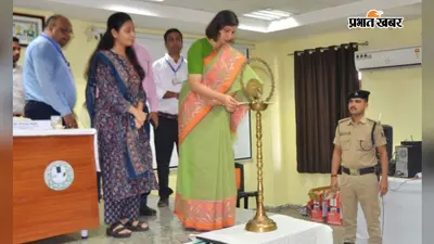 बक्सर में विश्व उद्यमिता दिवस पर 8 उद्यमी सम्मानित, DM ने युवाओं से कहा- उद्योग की ओर बढ़ें