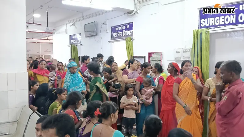 सदर अस्पताल में जरूरी दवाओं का टोटा, मरीजों को बाहर से खरीदनी पड़ रही दवा