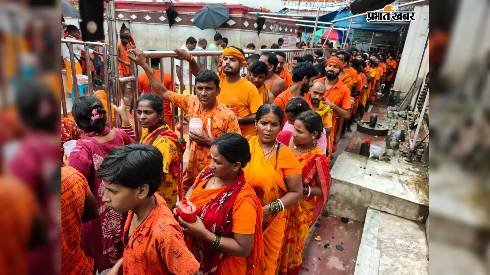 रिंग रोड से धर्मशाला तक लगी कांवरियों की कतार, 1.42 लाख श्रद्धालुओं ने किया बाबा फौजदारीनाथ का जलाभिषेक