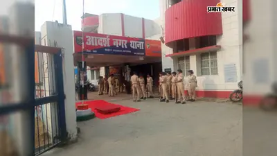 बक्सर: अंबेडकर चौक पर गुमटी की छत से 15 पुड़िया चरस बरामद, दुकानदार हिरासत में