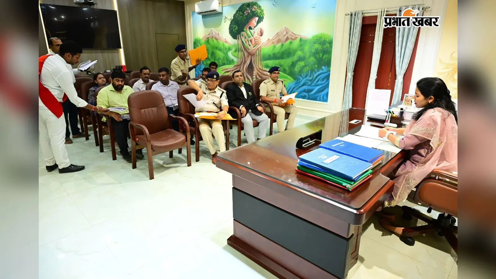 हाजीपुर में नशे के कारोबार पर जीरो टॉलरेंस, सप्लायर से पूरे नेटवर्क तक होगी कार्रवाई: डीएम