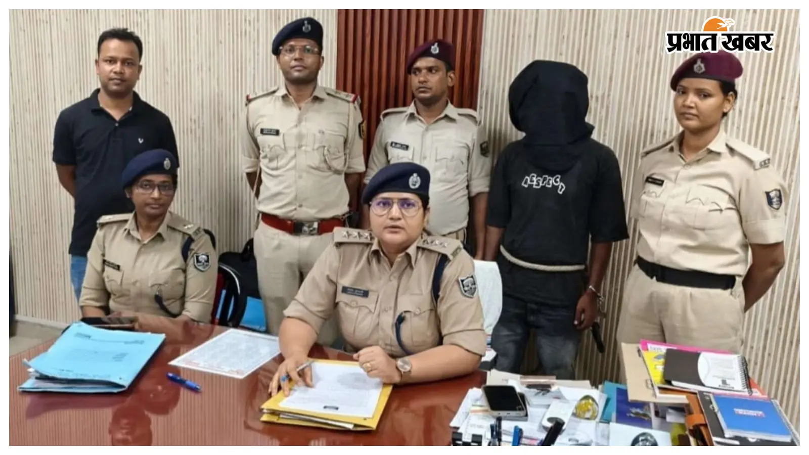 मुजफ्फरपुर में 5 मामलों में शामिल शातिर साइबर फ्रॉड गिरफ्तार, रेल पुलिस को मिली बड़ी सफलता