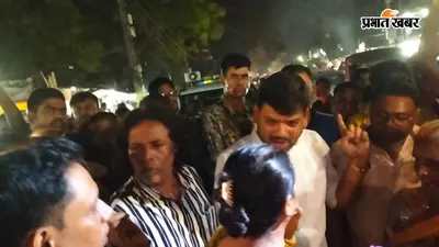 डिगवाडीह में बिजली संकट पर हंगामा, सड़क जाम में फंसे मेयर संजीव सिंह