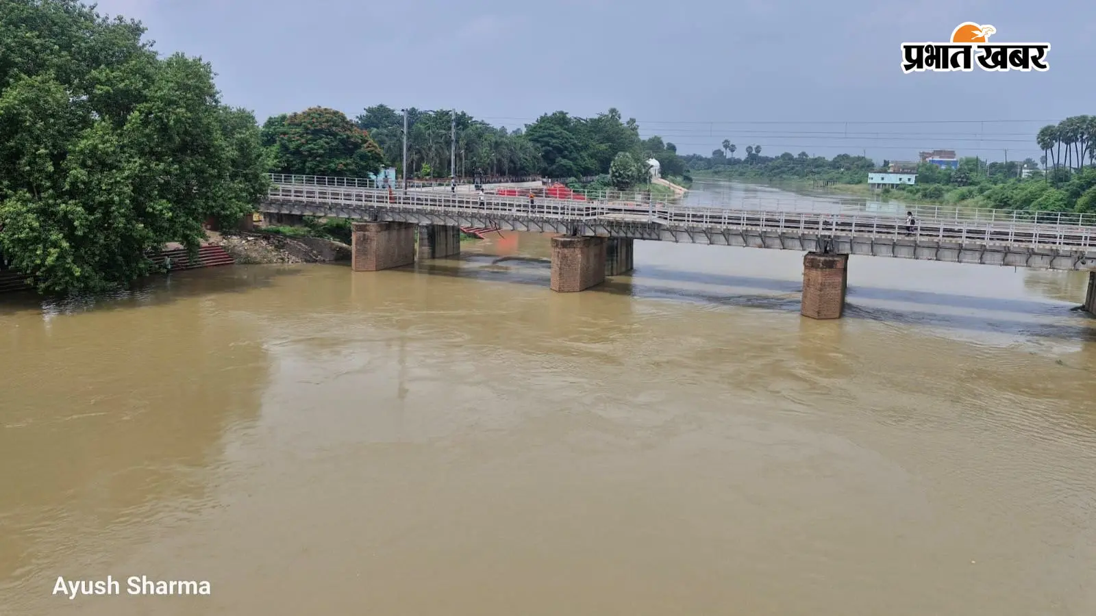 पटना : पुनपुन नदी का जलस्तर खतरे के निशान से महज 2.10 मीटर नीचे, प्रशासन अलर्ट
