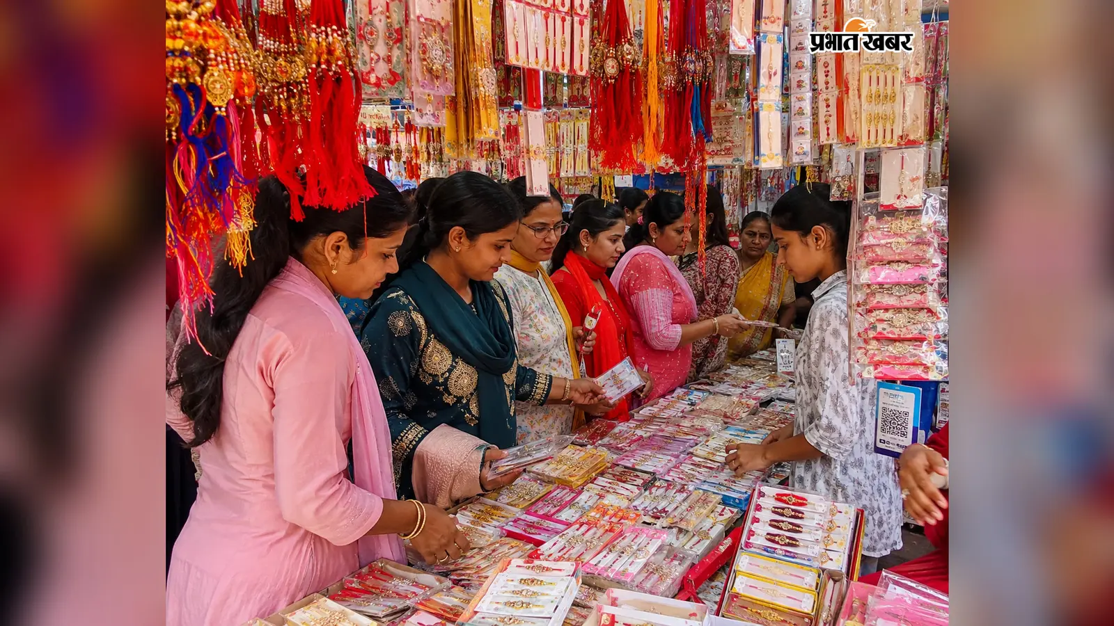 सासाराम : रक्षाबंधन को लेकर चेनारी बाजार में सजी रंग-बिरंगी राखियां, 25 लाख रुपये का आया स्टॉक, जानें शुभ मुहूर्त
