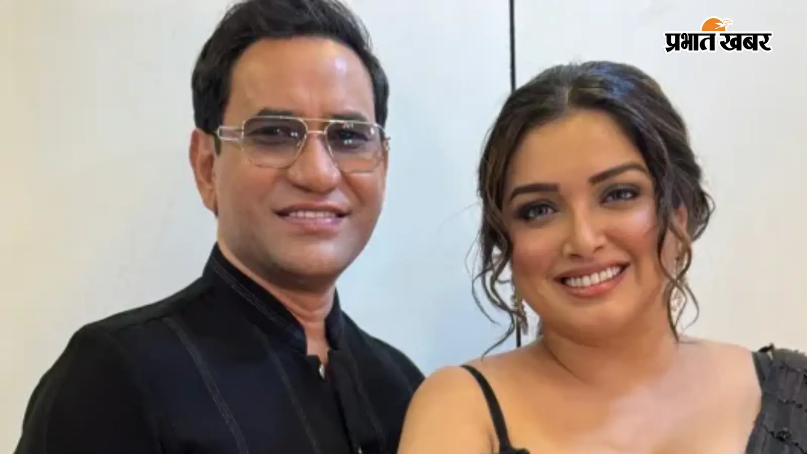 आम्रपाली ने निरहुआ को सिखाई अंग्रेजी, फिर उनके अंदाज ने 'भोजपुरी बवाल' के मंच पर मचा दिया हंसी का बवाल