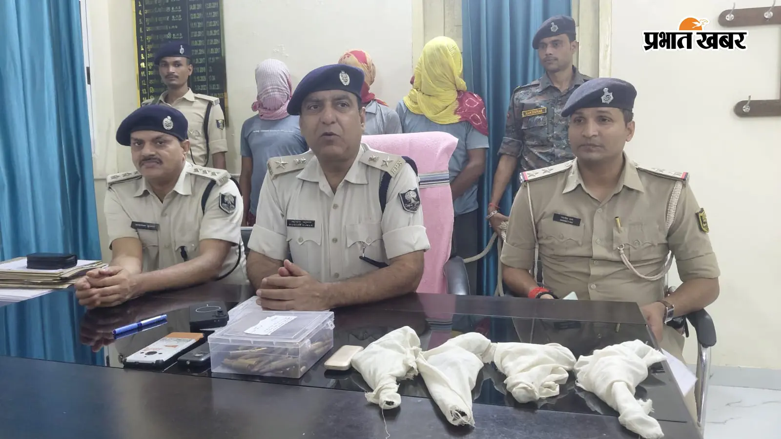 पटना: पंडारक में बड़ी वारदात की फिराक में थे तीन अपराधी, तीन देसी कट्टा-पिस्टल और 30 जिंदा कारतूस के साथ गिरफ्तार