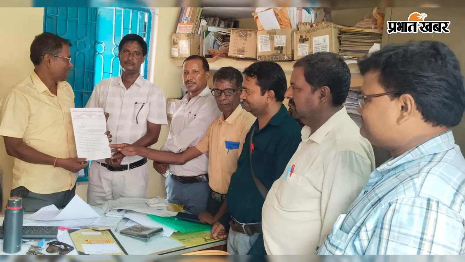 सासाराम समेत कई प्रखंडों के बीआरसी पर शिक्षकों का प्रदर्शन, भ्रष्टाचार-मनमानी के विरोध में आंदोलन की दी चेतावनी