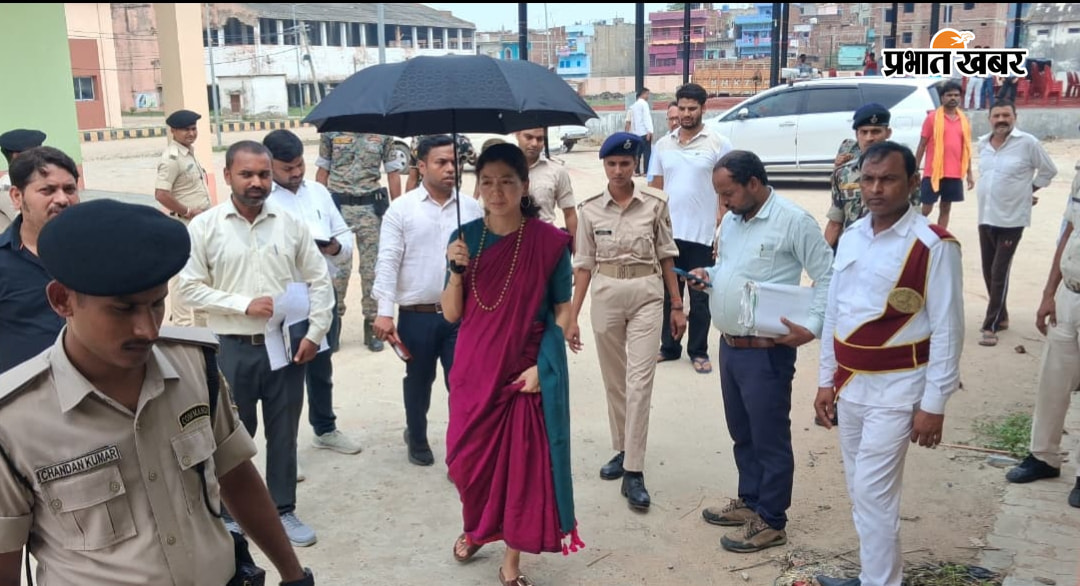 शहर के बस स्टैंड और राजा बाजार का निरीक्षण करती जिलाधिकारी छिरिड़ बाई भूटिया | Prabhat Khabar Network