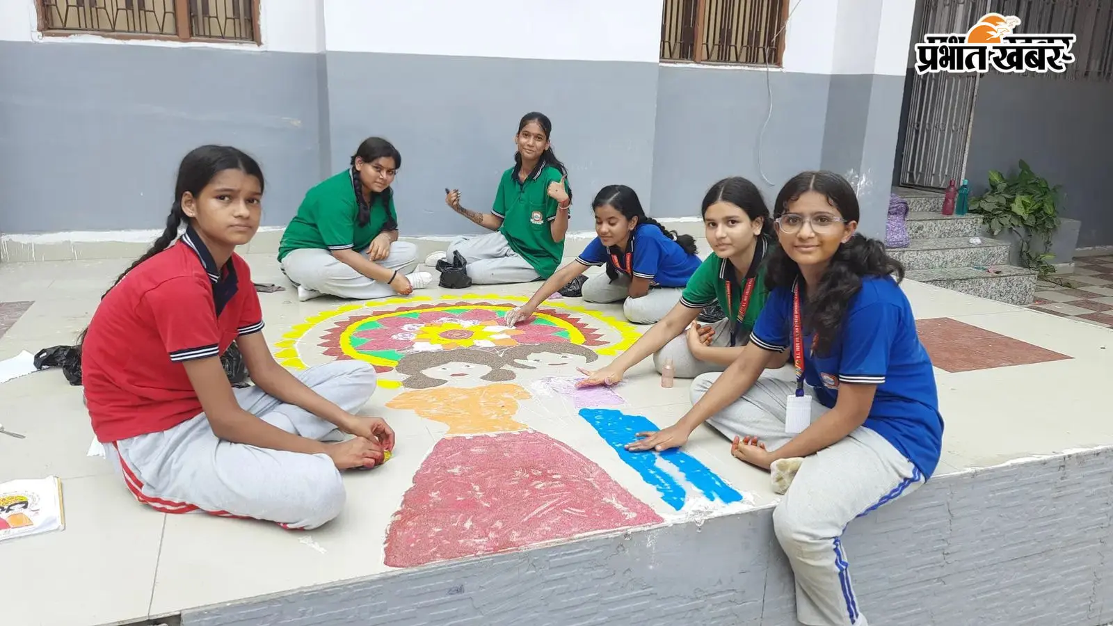 बीएल इंडो एंग्लियन पब्लिक स्कूल में राखी मेकिंग, मेहंदी और रंगोली प्रतियोगिता, बच्चों ने दिखाई रचनात्मक प्रतिभा