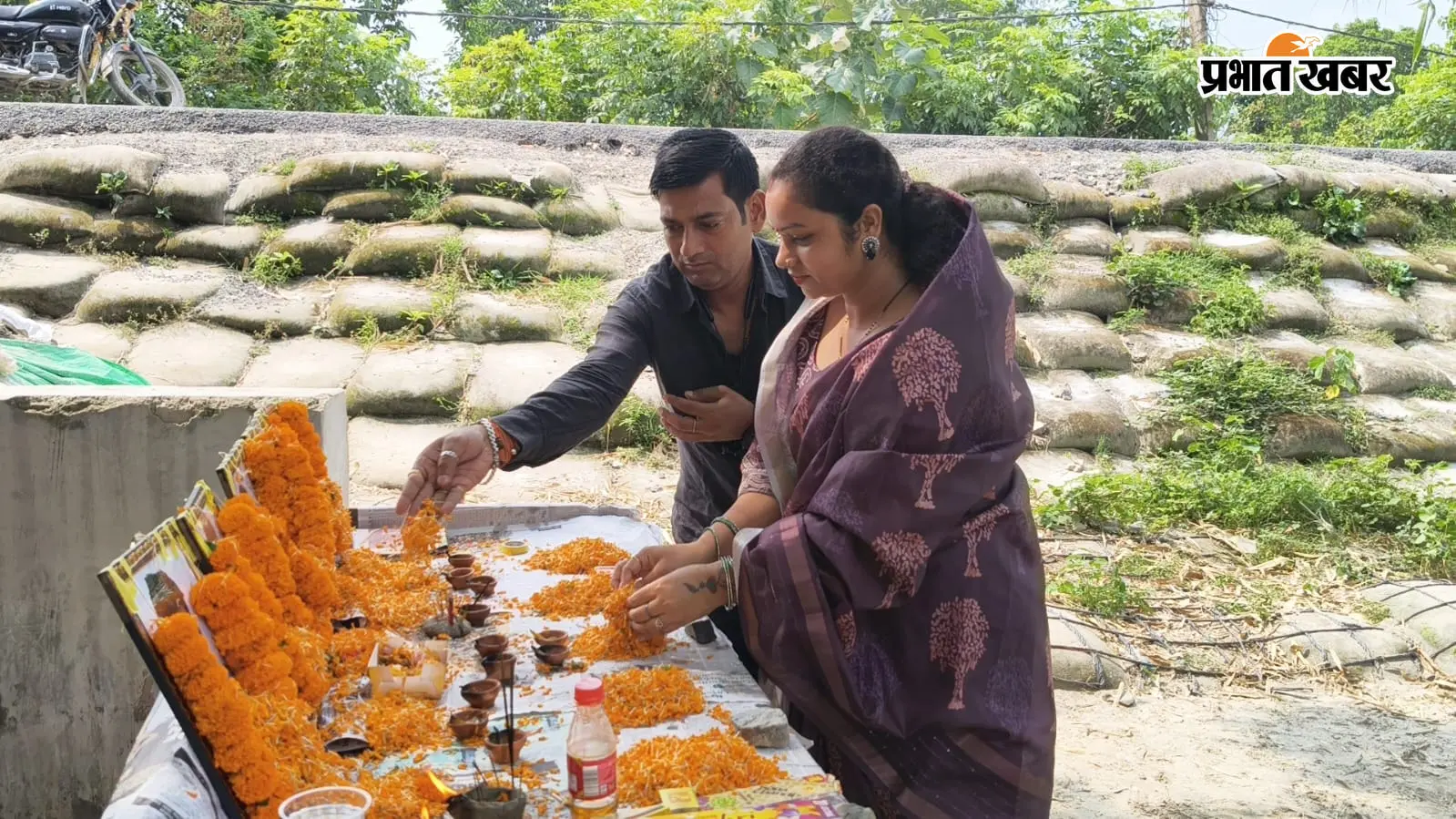 जब काल बनकर आयी थी कोसी की लहर... मिलिट्री पुल हादसे की पहली बरसी पर कसबा में श्रद्धांजलि सभा, यादों में जीवित हैं वे पांचों दिवंगत