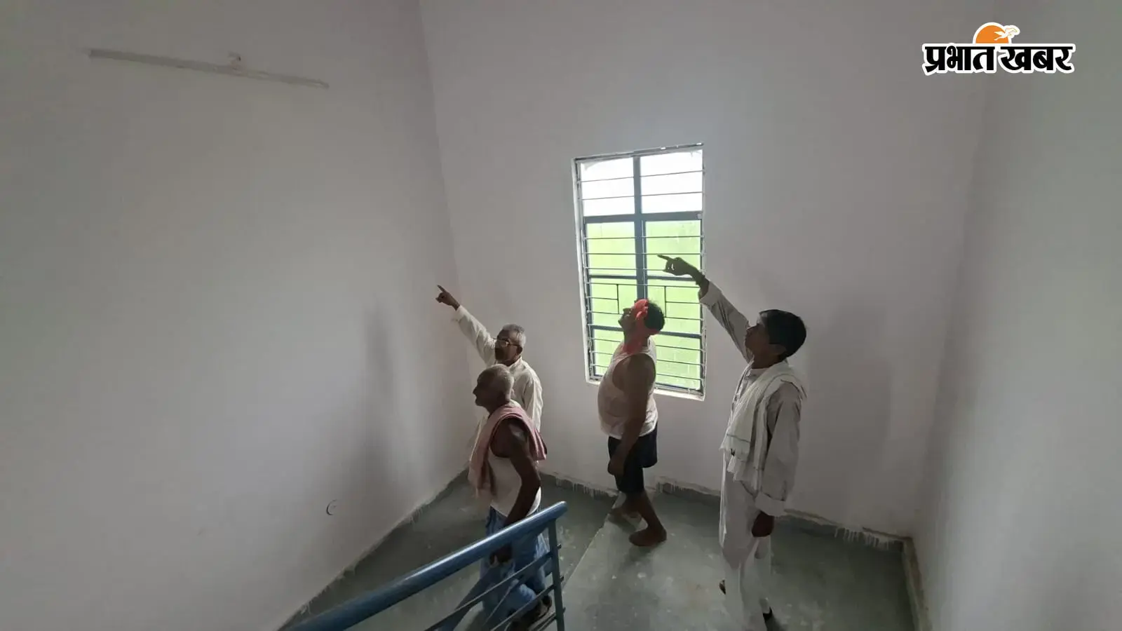 विभूतिपुर में करोड़ों की लागत से बने पंचायत सरकार भवन में संचालन से पहले ही आयीं दरारें