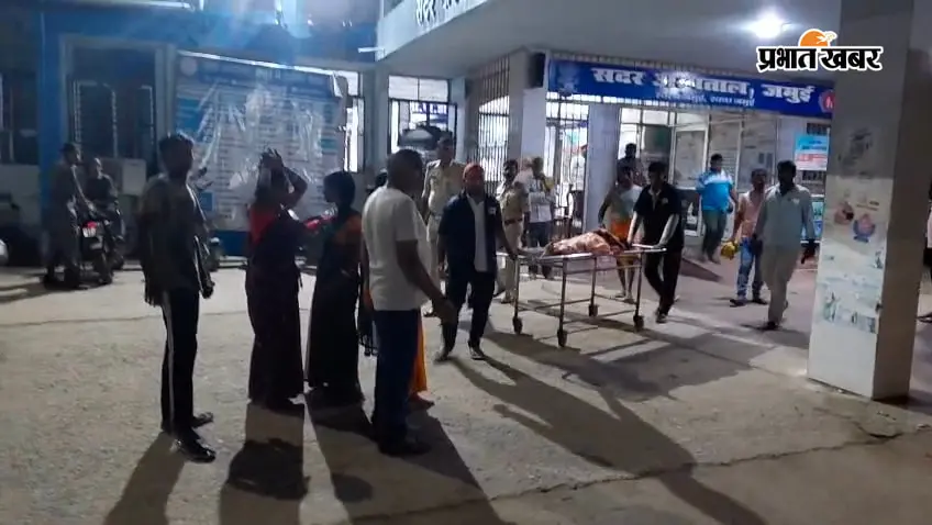 गिद्धौर के मौरा गांव में घर के बाहर खड़ी महिला को लगी गोली, पटना रेफर, तीन अज्ञात युवकों पर फायरिंग का आरोप
