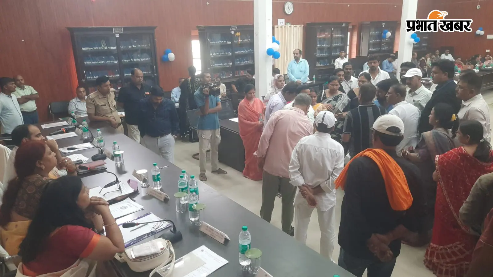 Muzaffarpur: 6000 एलइडी स्ट्रीट लाइट की खरीद पर सवाल, पार्षद बोले घोटाले की आशंका, सीएम से मिलेंगे