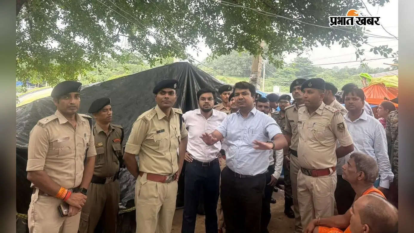 सासाराम : गुप्ता धाम में आसमान से बरसेंगे फूल, चौथी सोमवारी पर हेलीकॉप्टर से होगी पुष्पवर्षा, सुरक्षा के कड़े इंतजाम