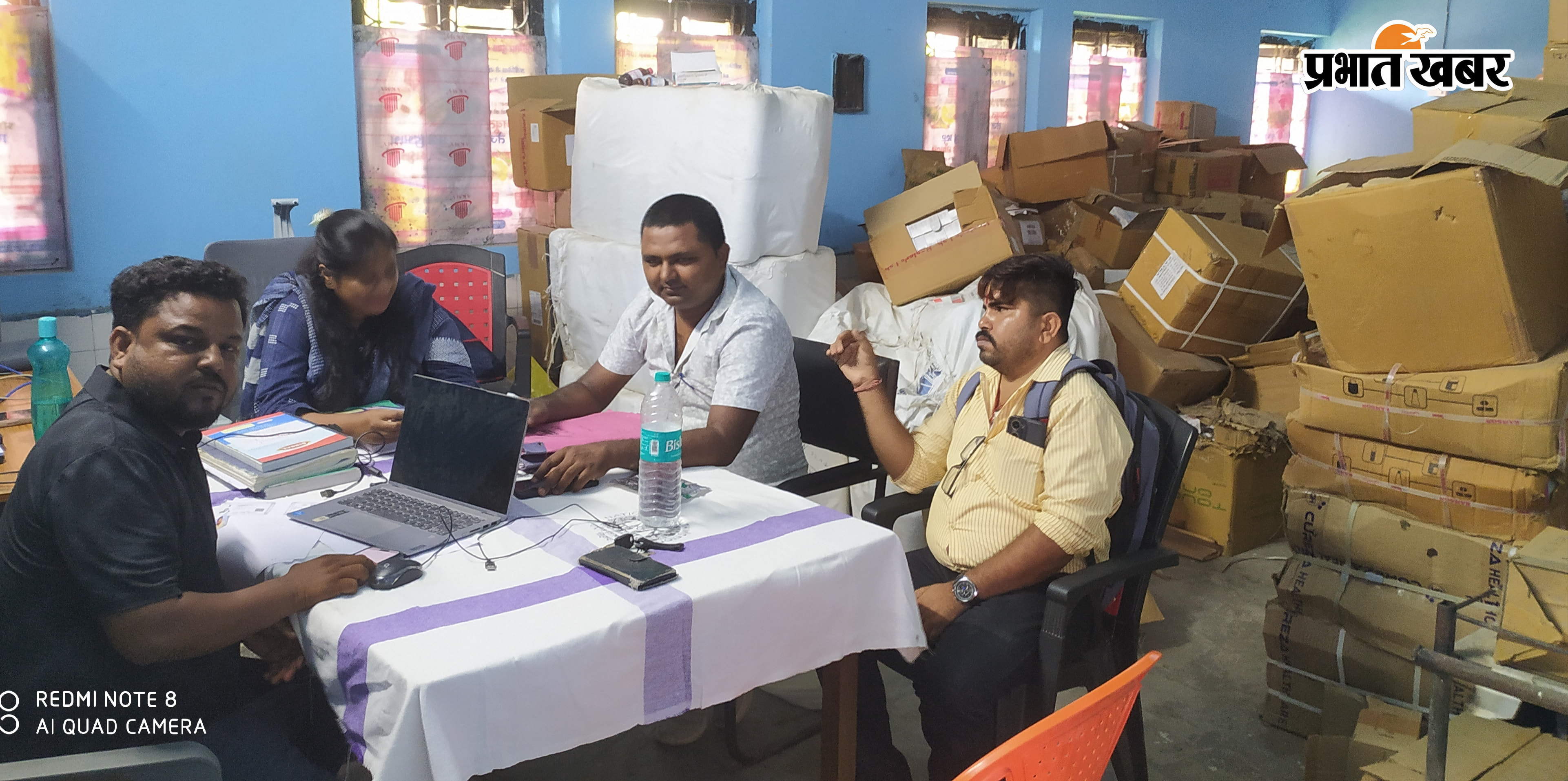 प्रभात खबर में प्रकाशित खबर का कटिंग आग से क्षतिग्रस्त पुरानी पीएचसी के क्षतिग्रस्त भवन का मरम्मत कर शिफ्ट कराया गया दवा भंडार कक्ष स्टोर रूम का तस्वीर | Prabhat Khabar Network