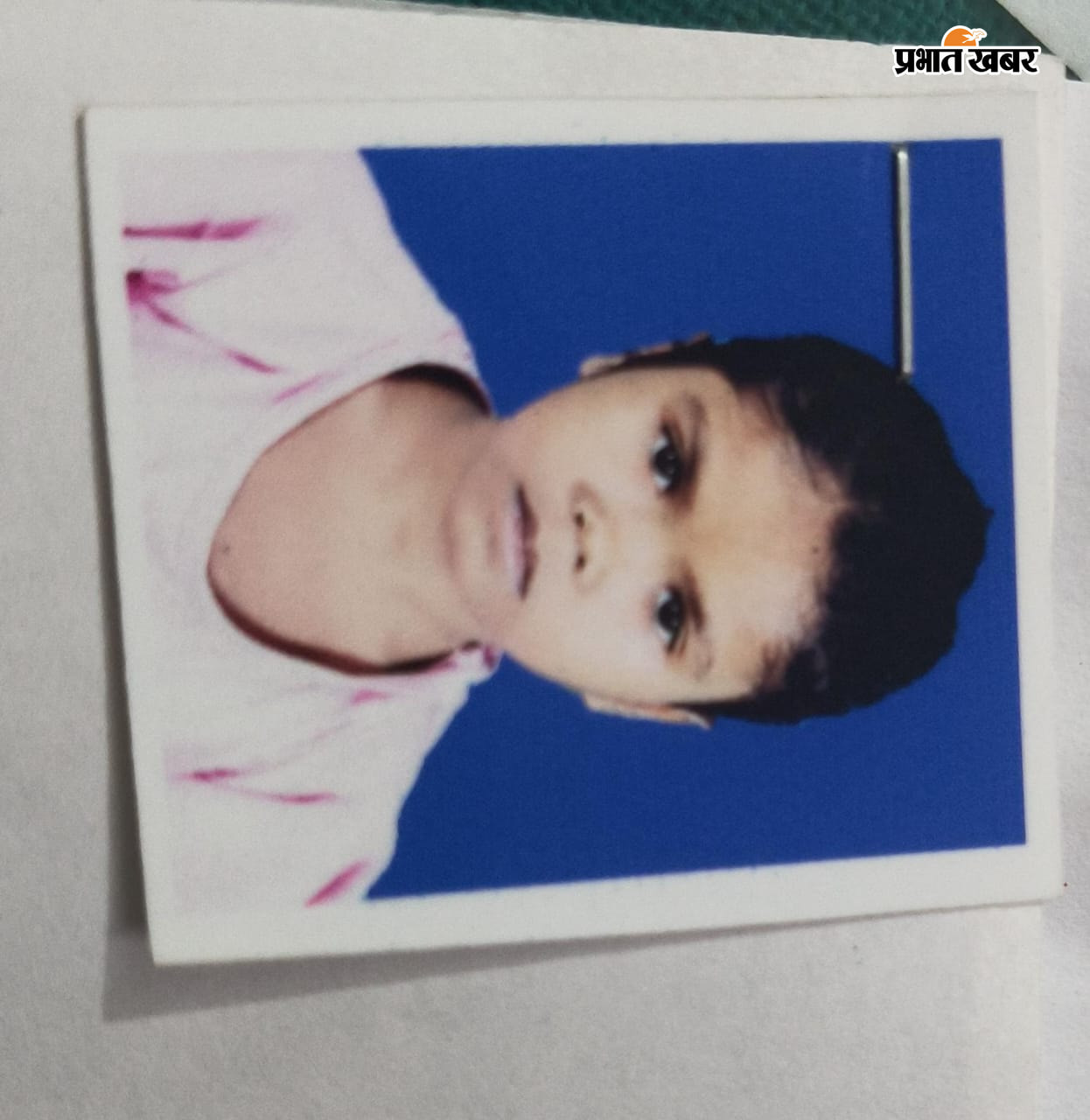मोहनिया थाना में सीसीटीवी पुटेज देखती पुलिस लपाता बच्ची का फाइल फोटो | Prabhat Khabar Network