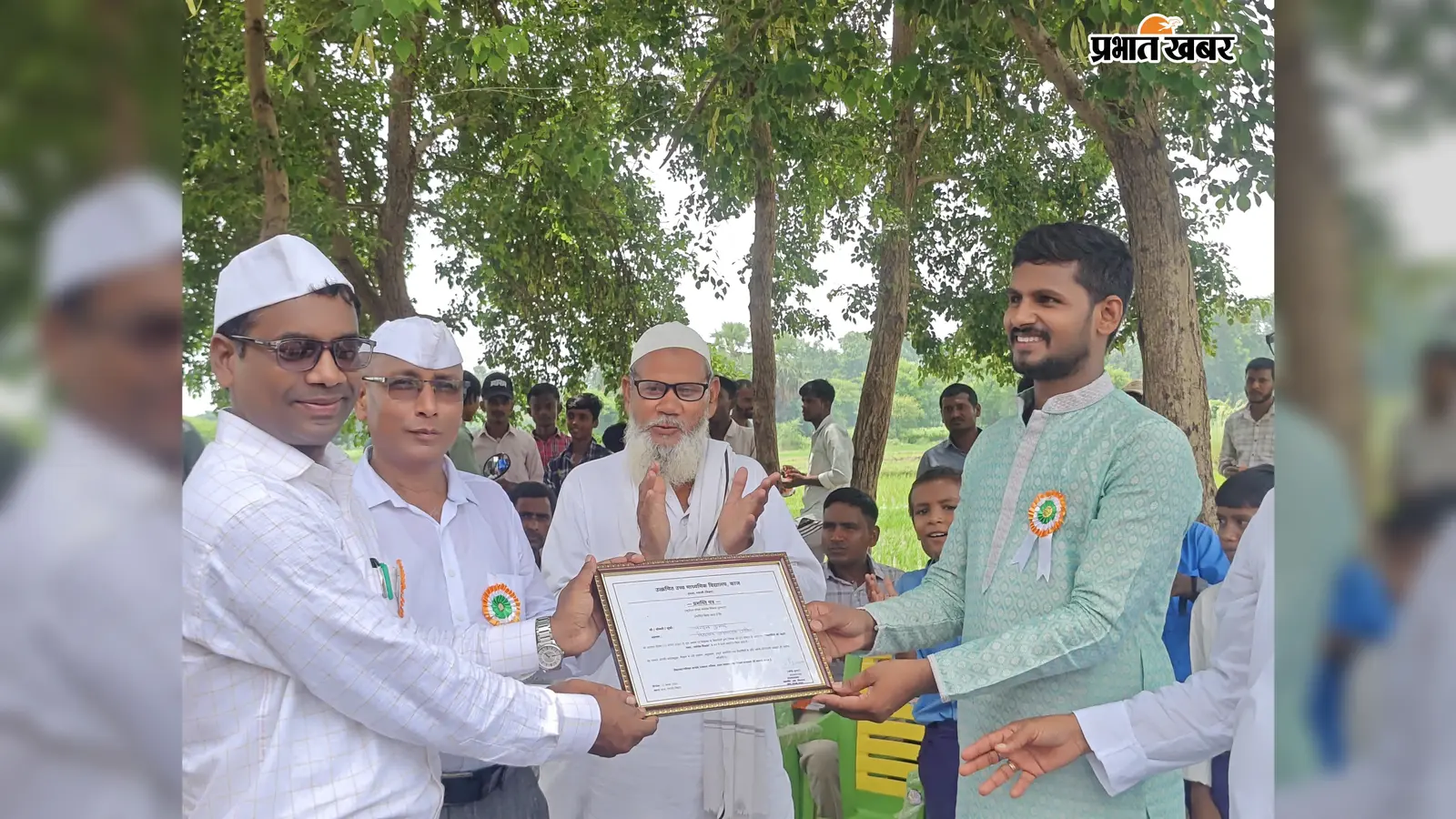 गया जी : गुरुआ में छात्रों की पसंद बने गणित शिक्षक चंदन कुमार, स्कूल के उत्कृष्ट शिक्षक का मिला सम्मान