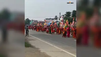 महादेवपुर घाट से 71 फीट का कांवर लेकर निकले शिवभक्त, सिंहेश्वर धाम में करेंगे जलाभिषेक