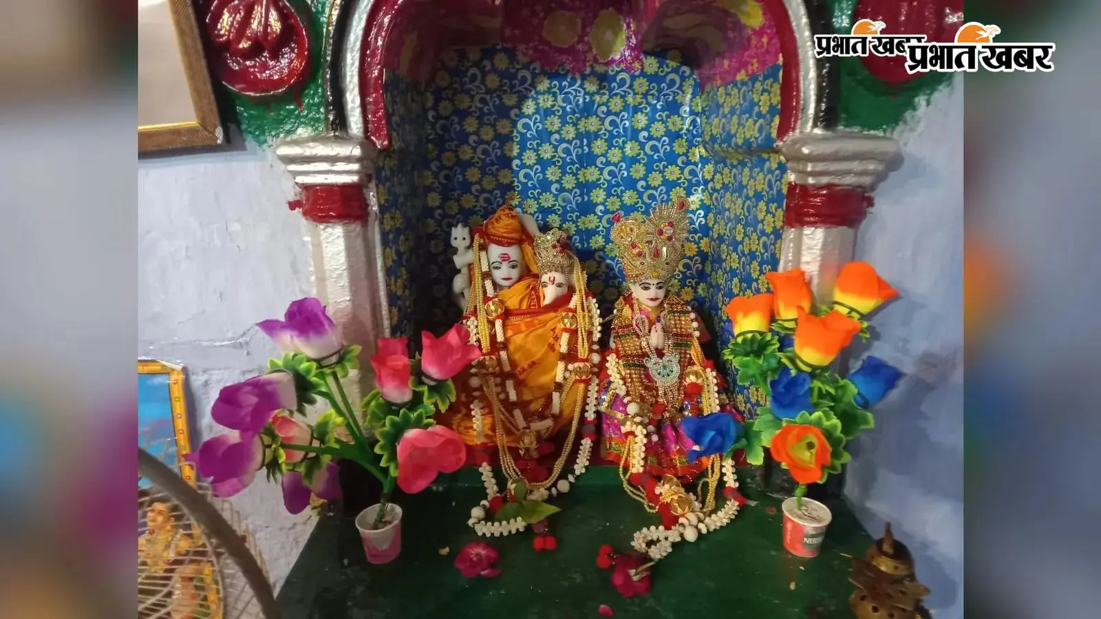 राधा-कृष्ण ठाकुरबाड़ियों में शुरू हुआ पांच दिवसीय झूलनोत्सव, जयकारों से गूंजे गांव