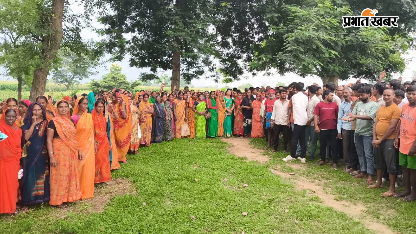 लातेहार : पर्यावरणीय जनसुनवाई रद्द कराने को लेकर ग्रामीणों ने खोला मोर्चा