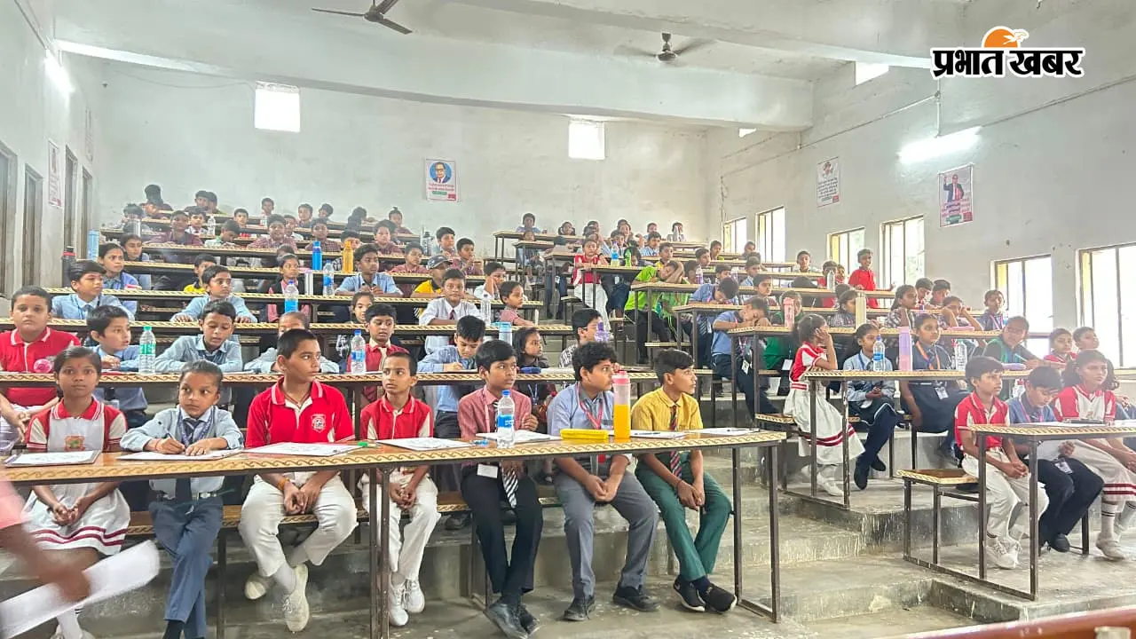 मधेपुरा: टीपी कॉलेज में 10वीं वर्तनी प्रतियोगिता की मुख्य परीक्षा संपन्न, 219 मेधावी छात्रों ने दिखाया दम; विजेताओं को मिलेंगे नकद पुरस्कार