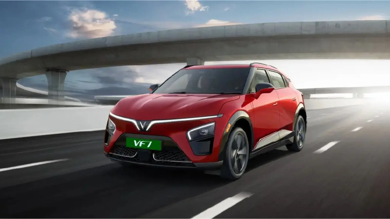 18.19 लाख से शुरू होगी अब VinFast VF 6, VF 7 भी हुई महंगी, देखें दोनों इलेक्ट्रिक SUVs की नई कीमत