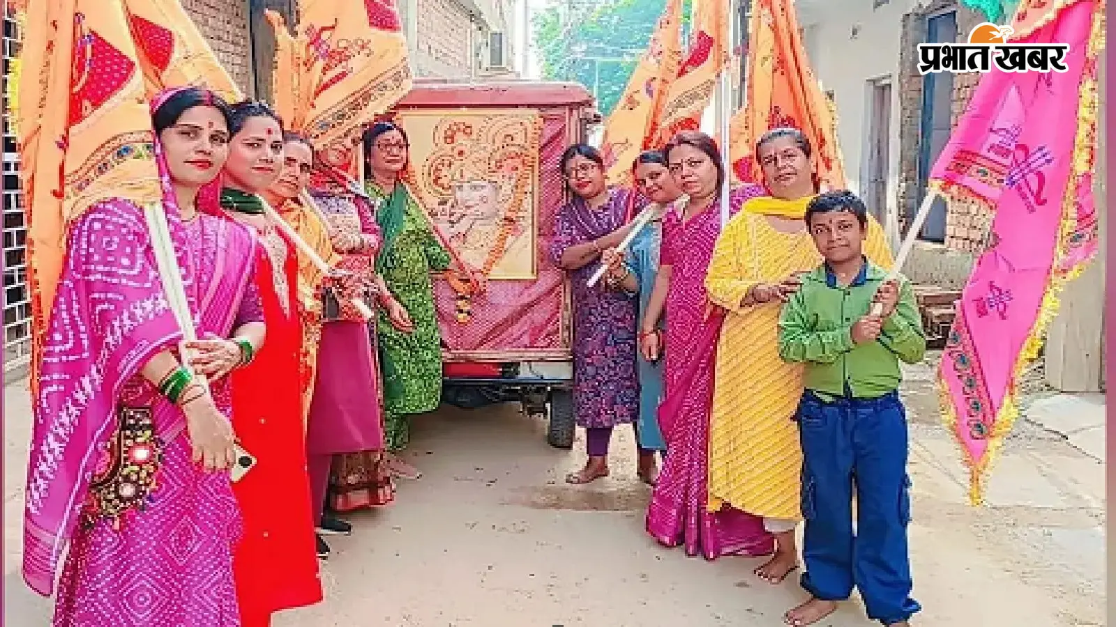 झुमरीतिलैया में निकली 57वीं निशान यात्रा, श्याम बाबा के जयकारों से गूंजा शहर